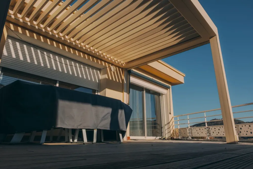 Pergola bioclimatique à Gap